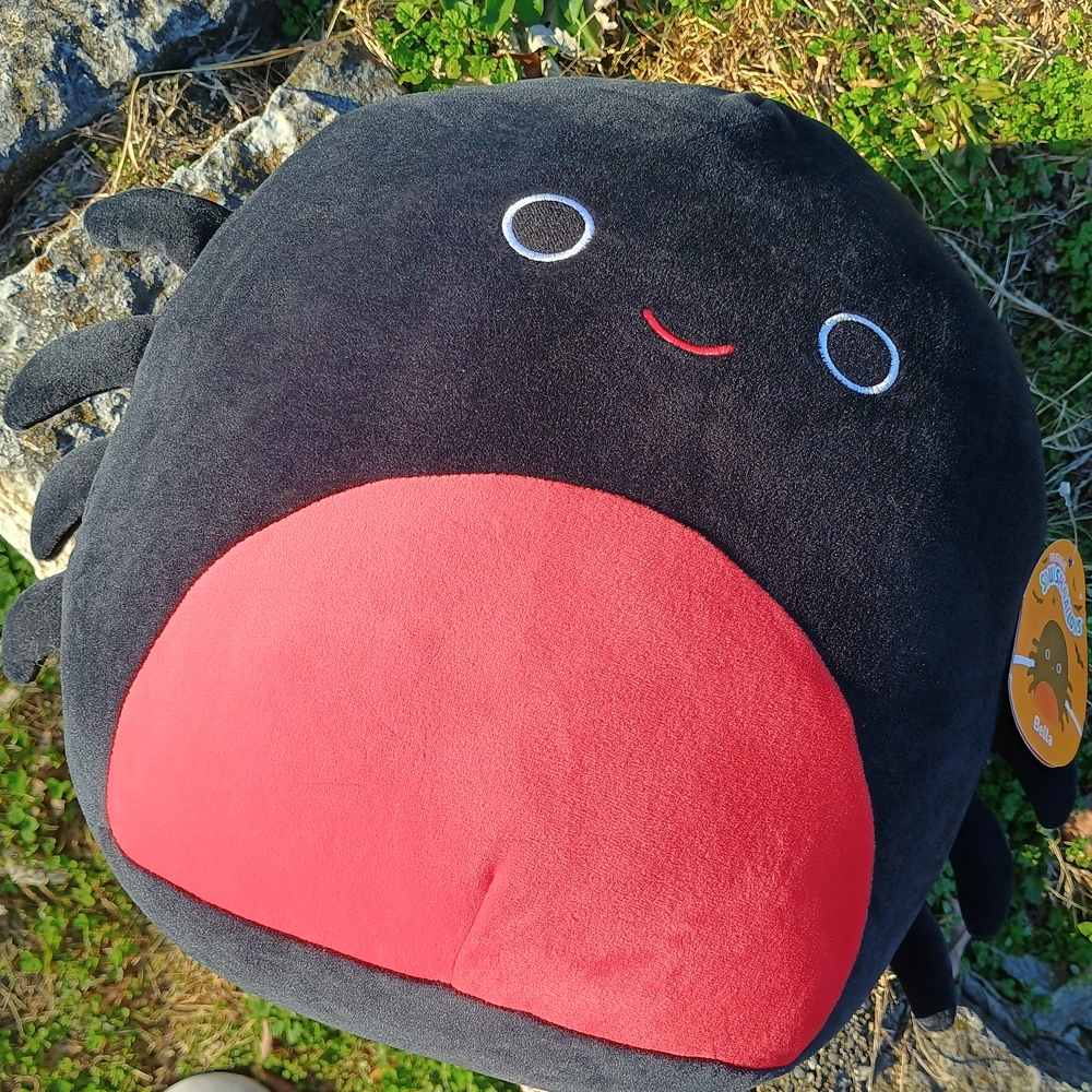 NWT "Bella" 14" spider Squishmallow, Plushie, RARE squishy, whimsy gothic kid